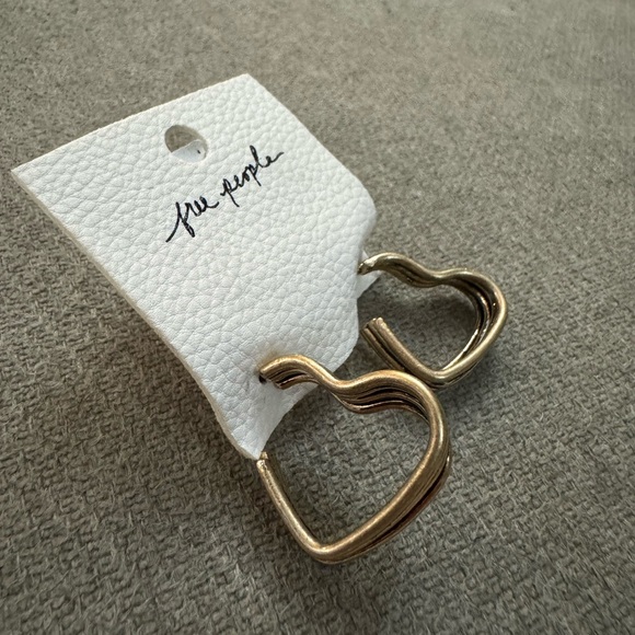 Free People Freya Hoops - Picture 4 of 5